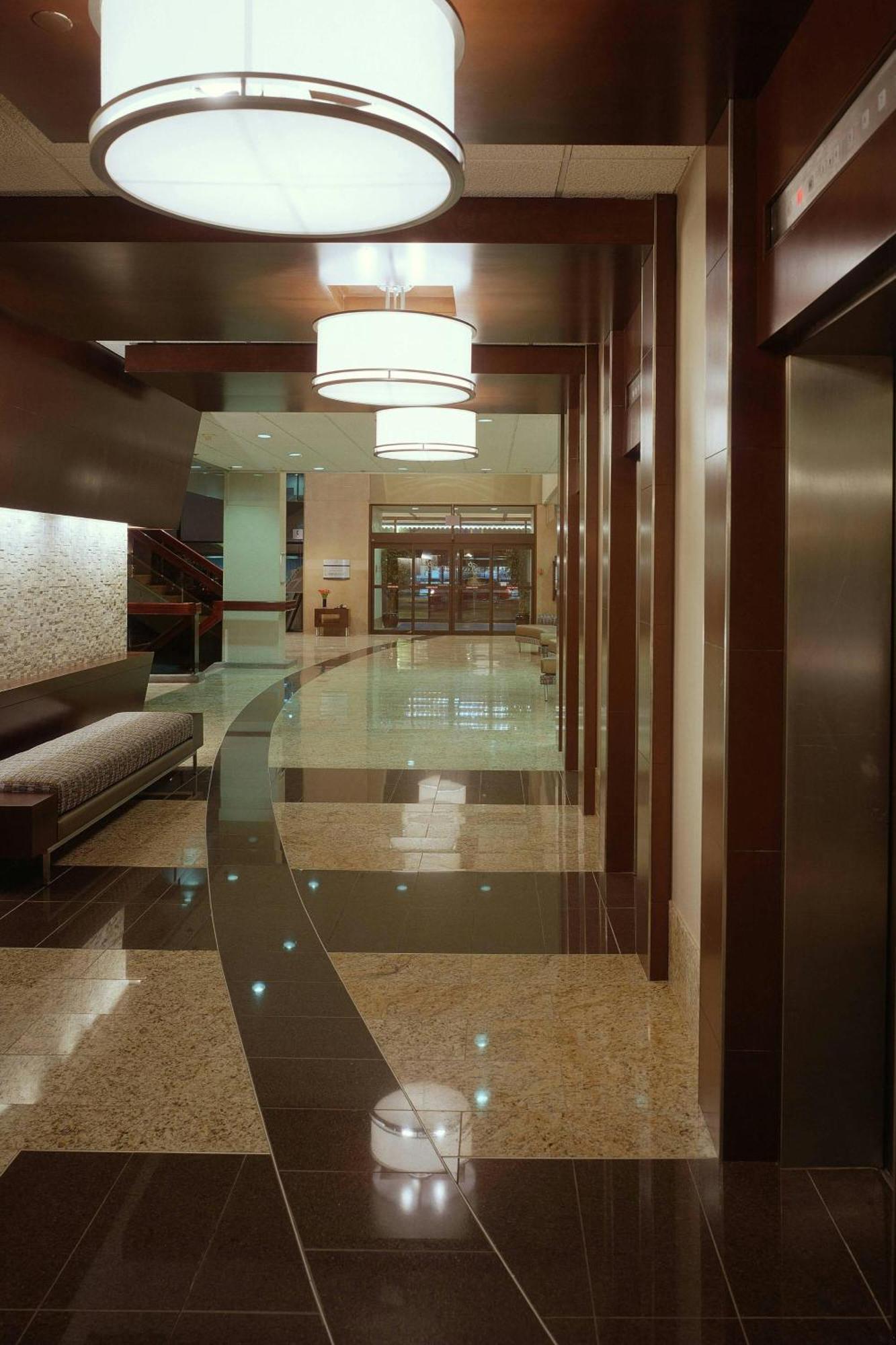 Delta Hotels Calgary Airport In-Terminal YYC Exterior foto